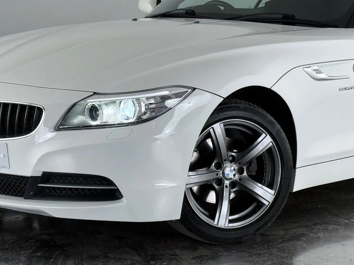 2016-bmw-z4-20-sdrive18i-ss-big-45