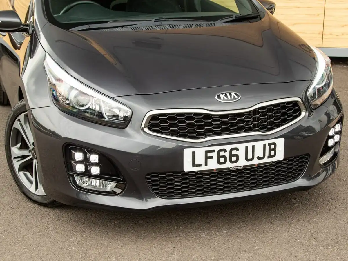 2016-kia-ceed-16crdi-gt-line-sportswagon-dct-big-9