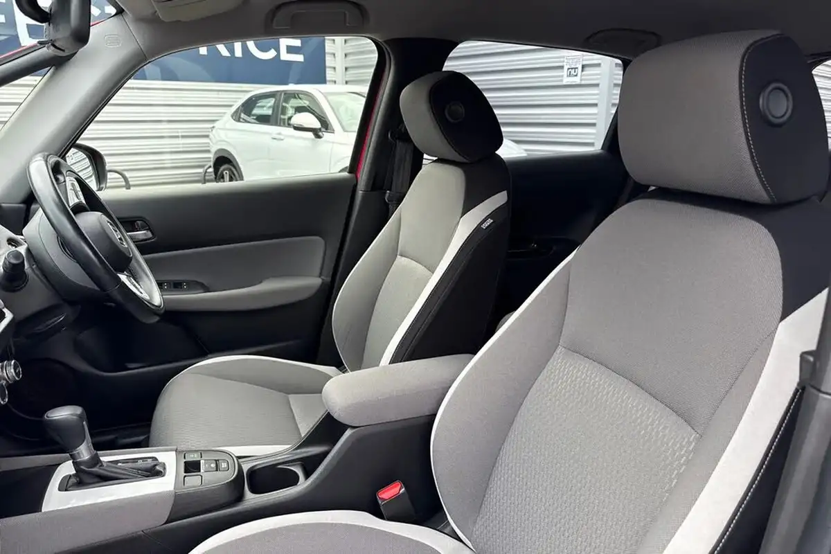 2021-honda-jazz-15-i-mmd-crosstar-ex-109ps-two-tone-big-41