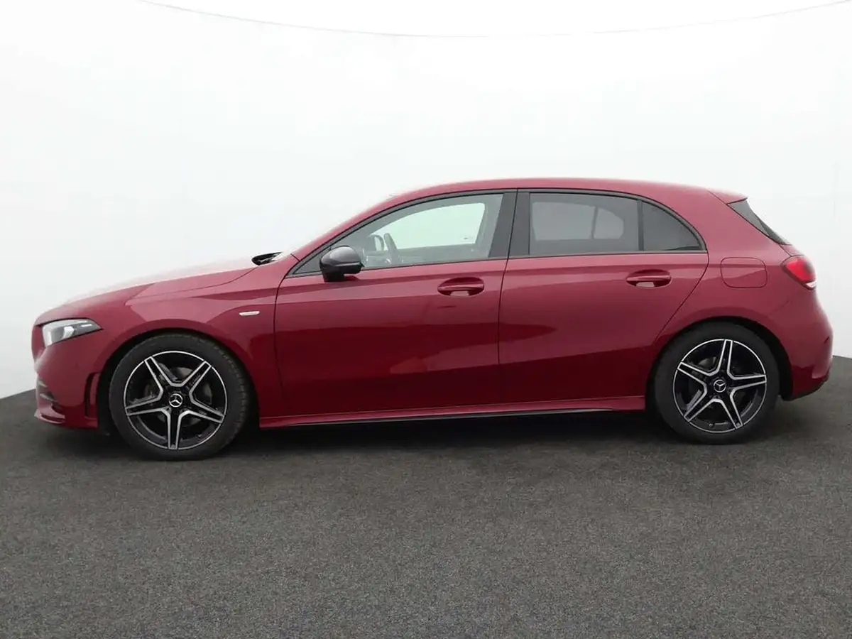 2022-mercedes-benz-a-class-13-a180-amg-line-executive-edition-hatchback-5d-7g-dct-big-3