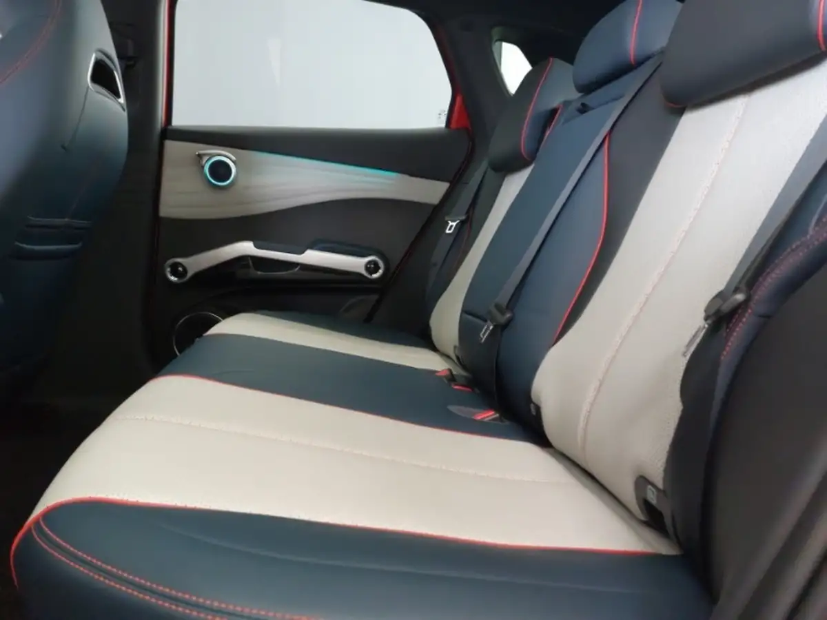 2024-byd-atto-3-e-design-big-5