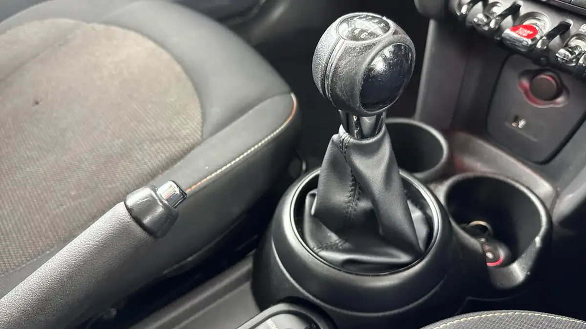 2018-mini-cooper-15-cooper-classic-ss-hatchback-5d-big-20