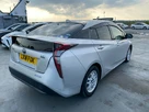 2018-toyota-prius-hybrid-small-14