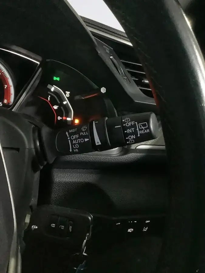 2017-honda-civic-15-vtec-turbo-sport-ss-big-19