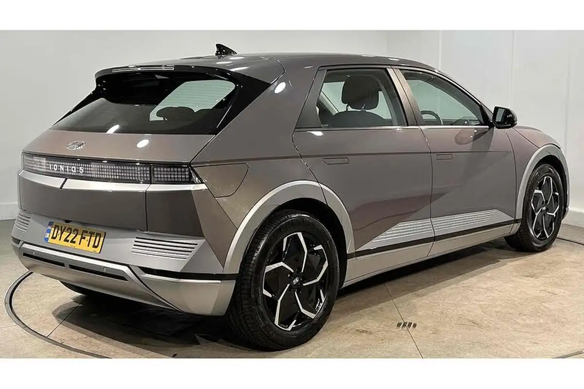 2022-hyundai-ioniq-5-e-premium-217ps-73kwh-rwd-big-7