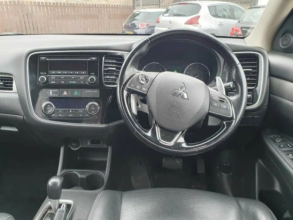2016-mitsubishi-outlander-22di-d-gx3-7st-auto-big-8