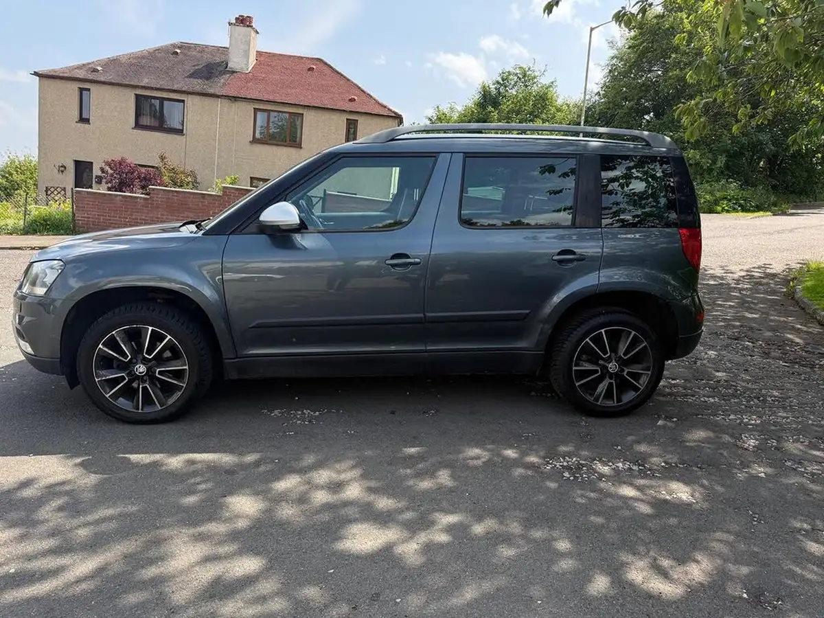 2014-skoda-yeti-outdoor-20tdi-se-140ps-4x4-big-3