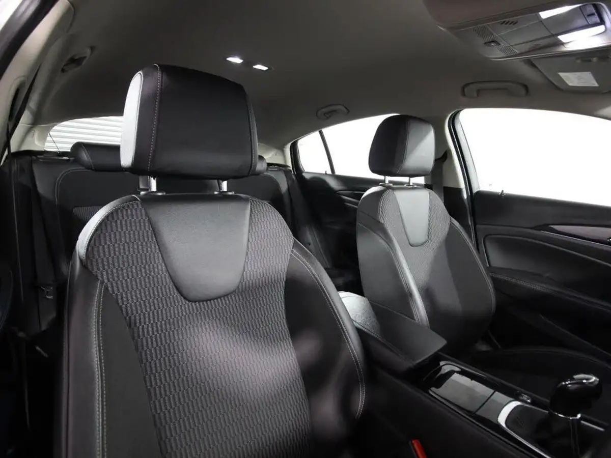 2020-vauxhall-insignia-grand-sport-16td-tech-line-nav-136ps-big-9