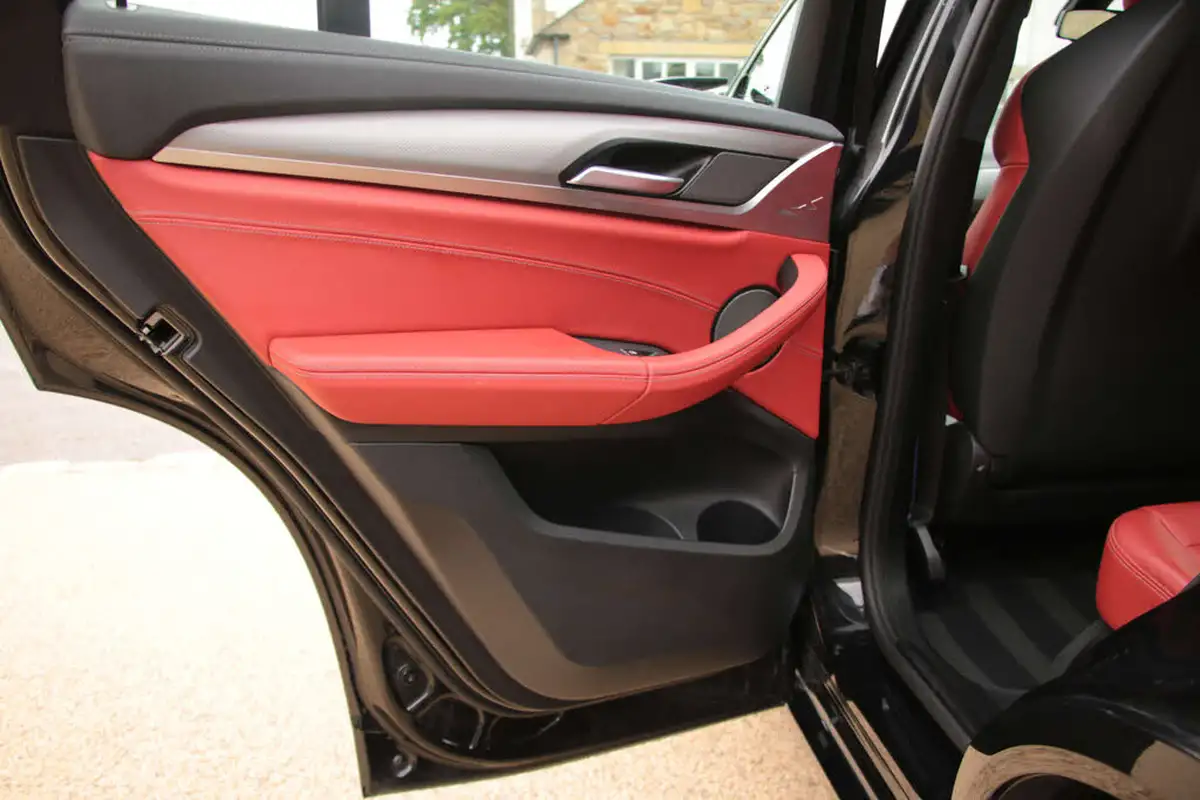 2021-bmw-x4-30-m-competition-sport-big-48