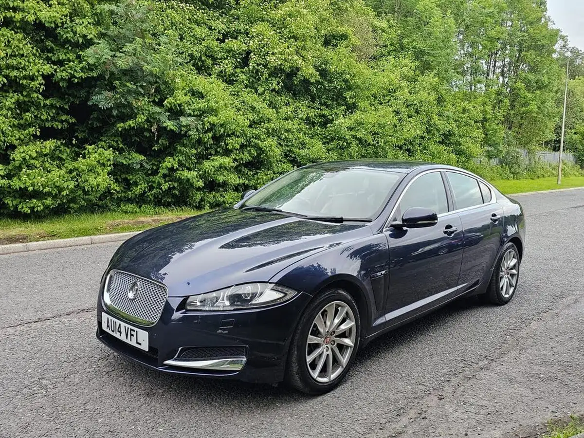2014-jaguar-xf-22td-luxury-200ps-saloon-4d-big-7