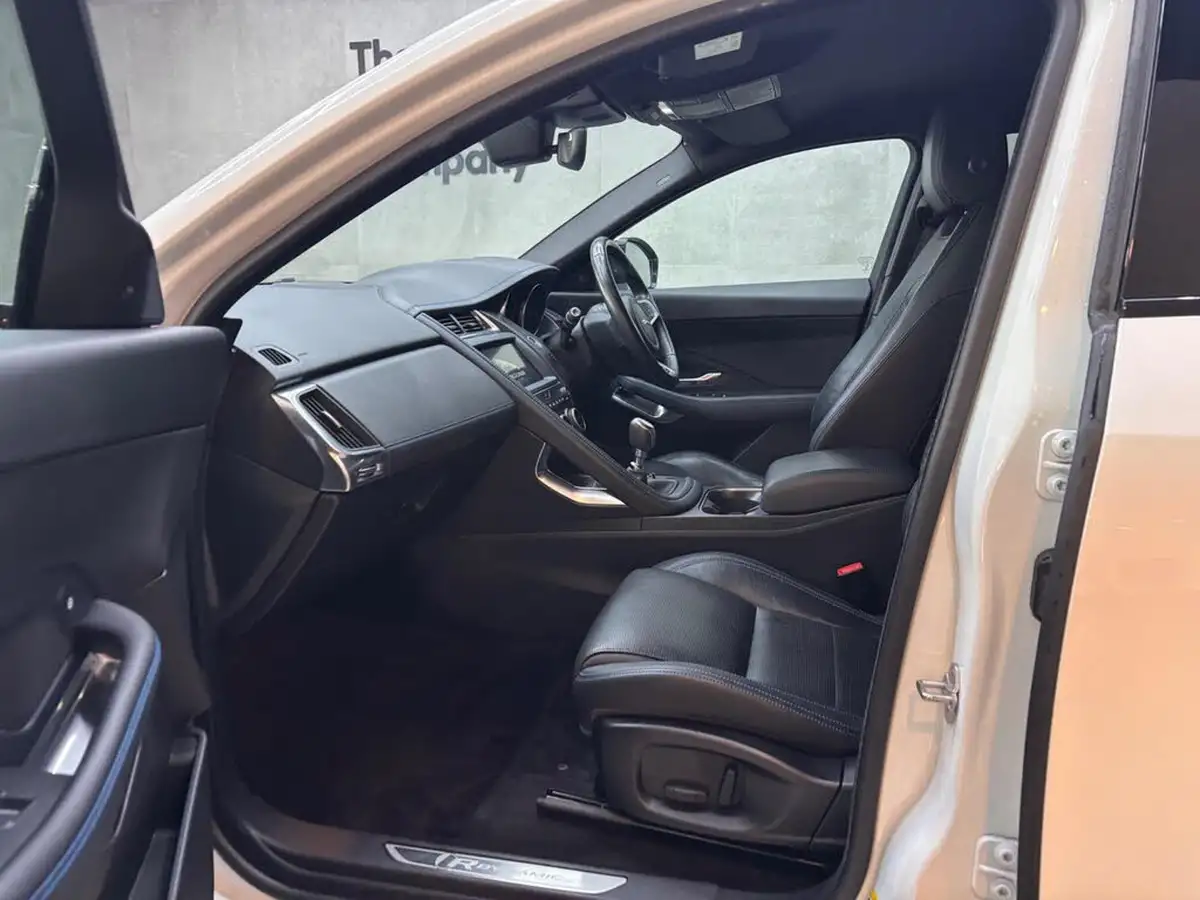 2019-jaguar-e-pace-20-i4d-r-dynamic-s-150ps-big-14