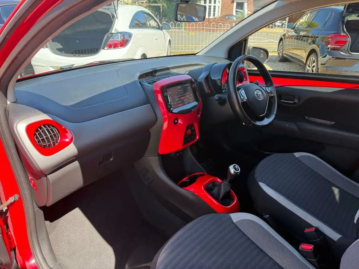 2019-toyota-aygo-10-vvt-i-x-trend-big-6