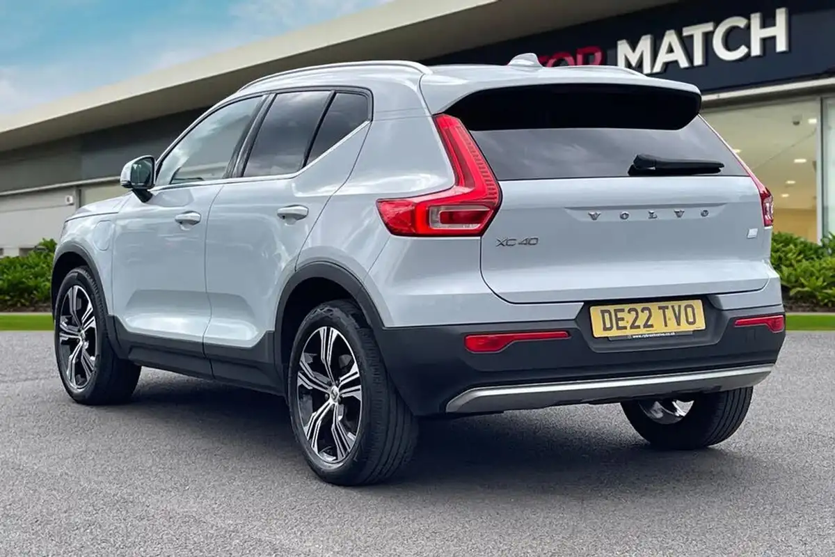 2022-volvo-xc40-15-t5-inscription-pro-big-1