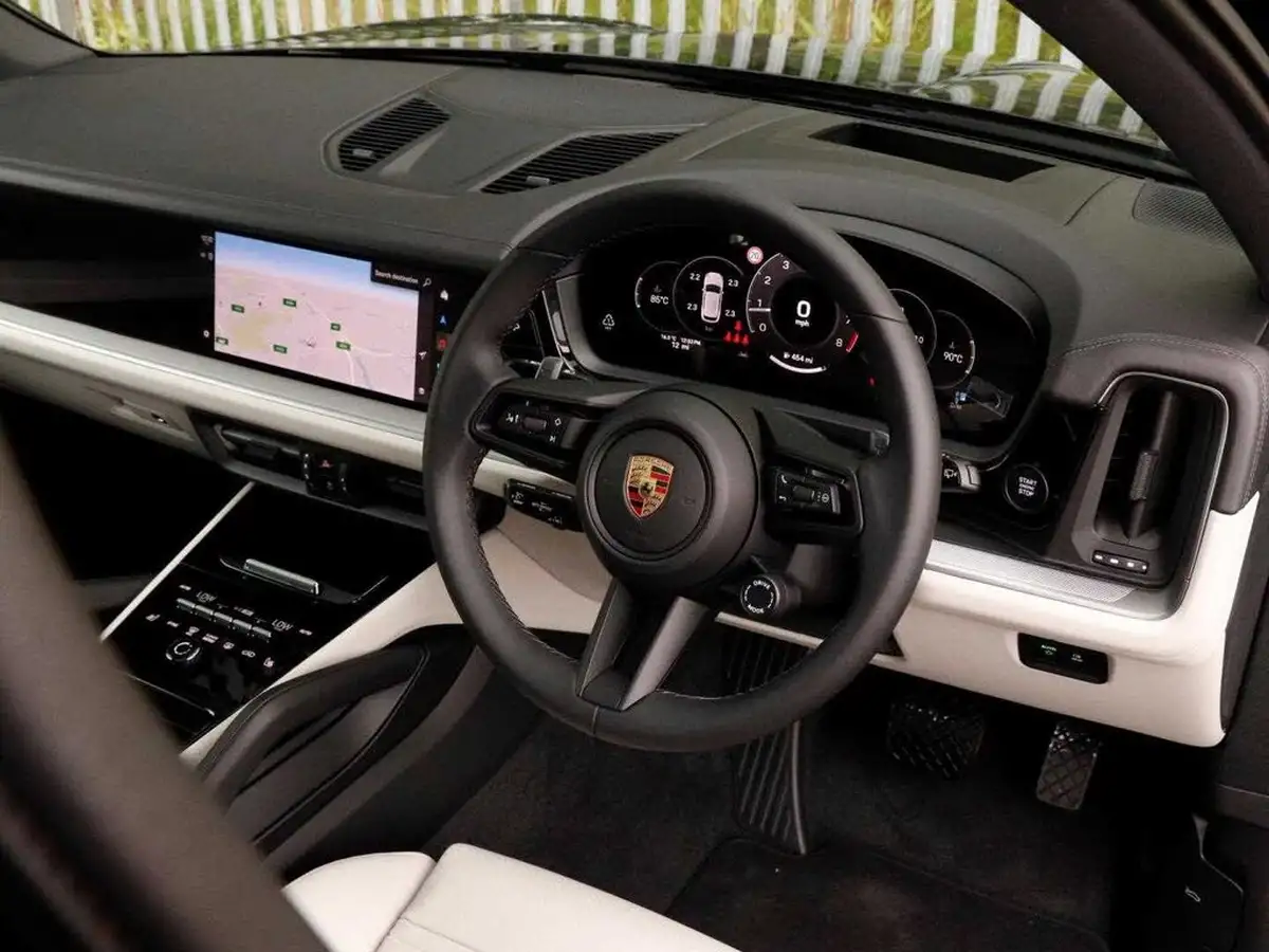 2024-porsche-cayenne-30-v6-353ps-station-wagon-big-9