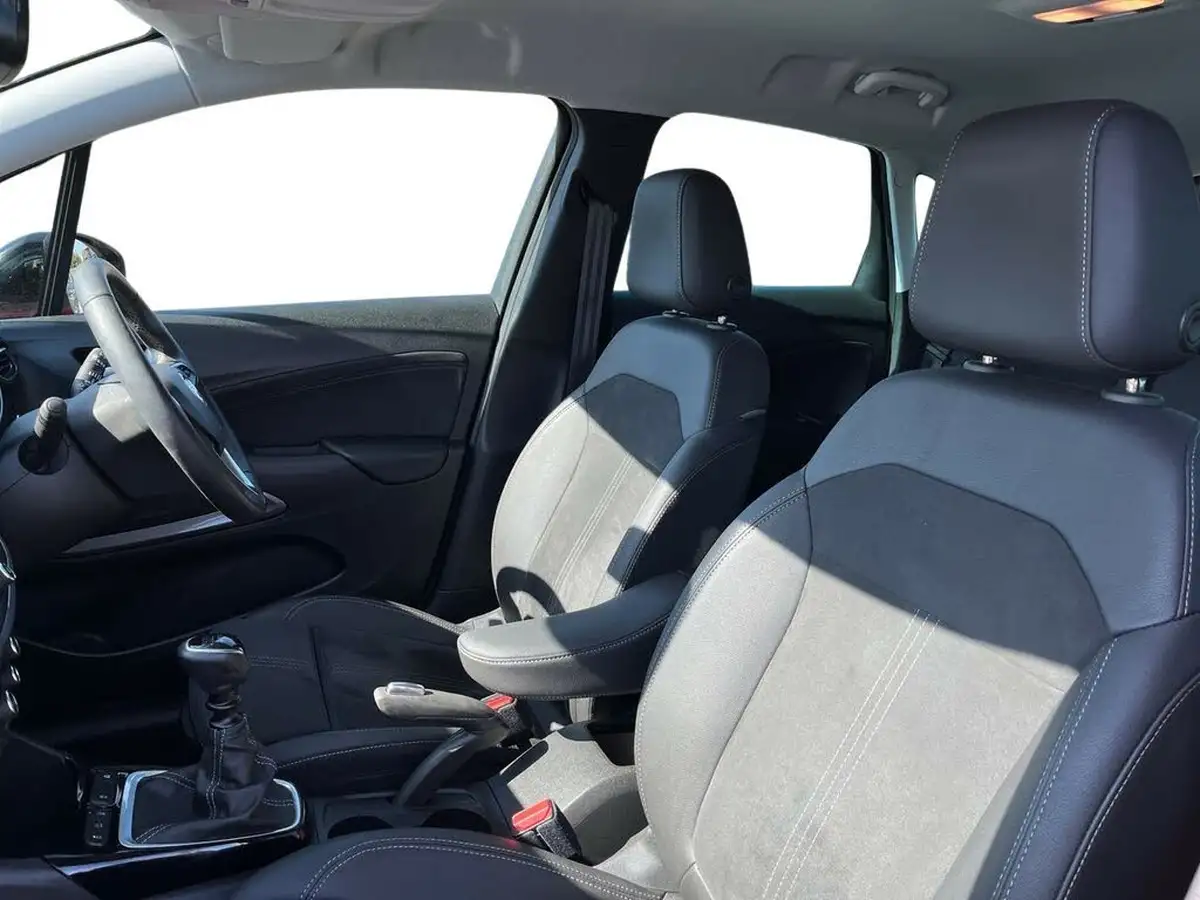 2022-vauxhall-crossland-12-ultimate-110ps-big-9