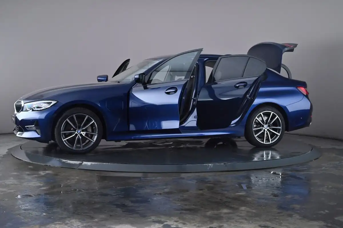 2020-bmw-3-series-20-330e-sport-pro-saloon-4d-big-39