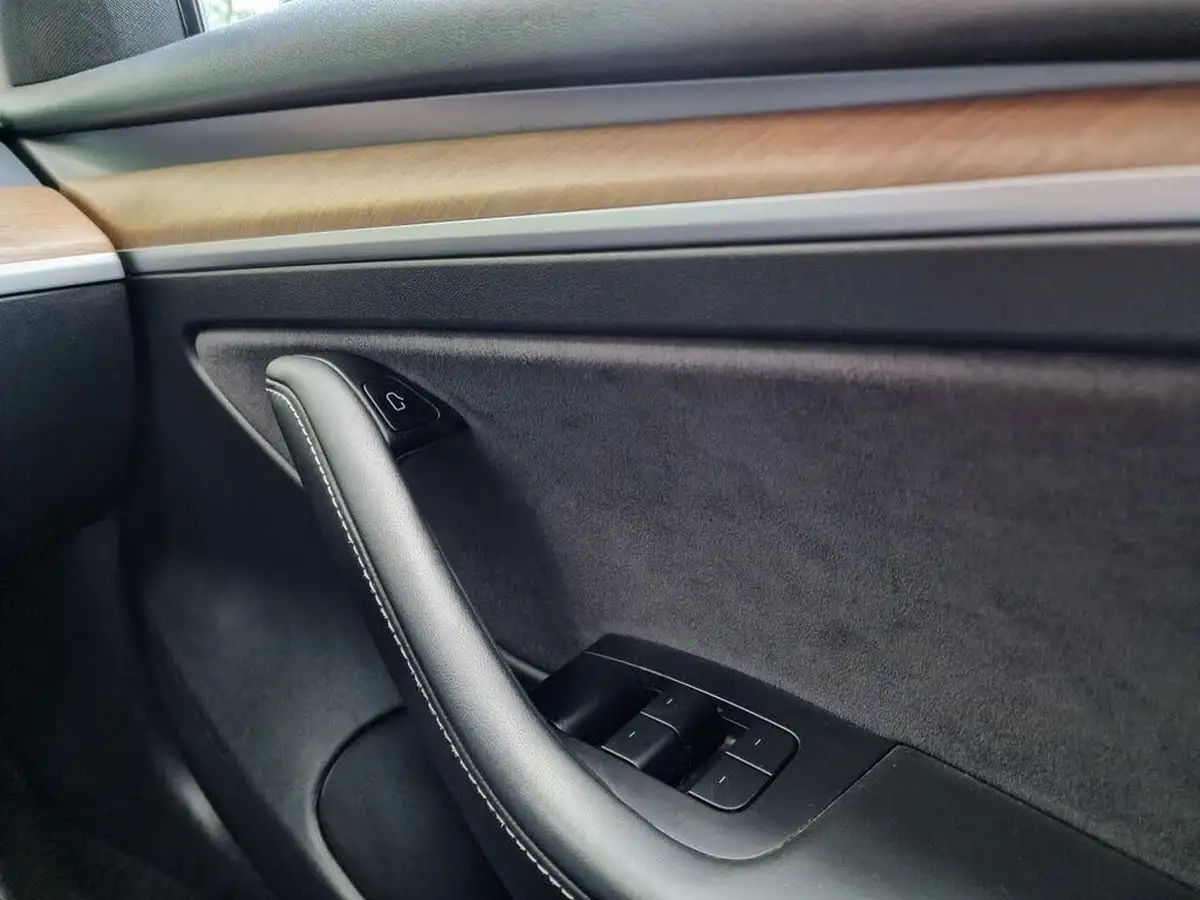 2021-tesla-model-3-e-standard-plus-big-45