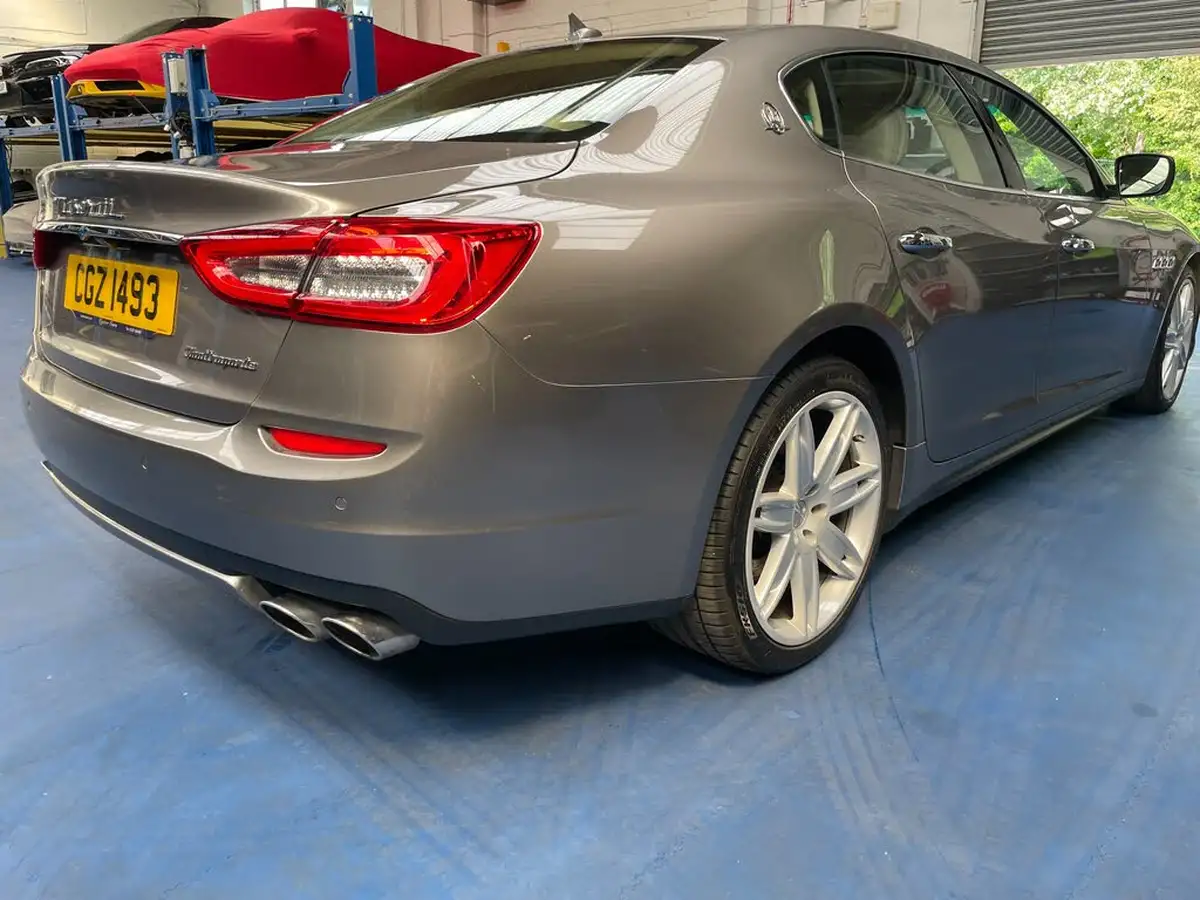 2016-maserati-quattroporte-30td-big-4