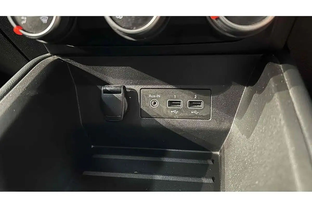 2020-renault-clio-15dci-iconic-90ps-ss-big-41