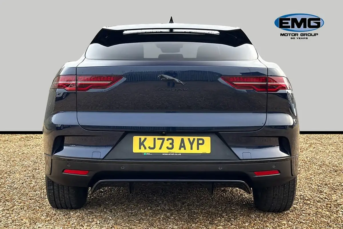 2024-jaguar-i-pace-ev400-r-dynamic-hse-black-big-5