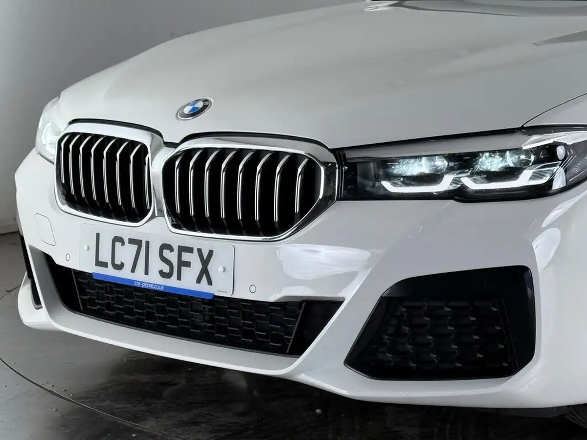 2021-bmw-5-series-20td-520d-m-sport-mht-saloon-4d-big-49