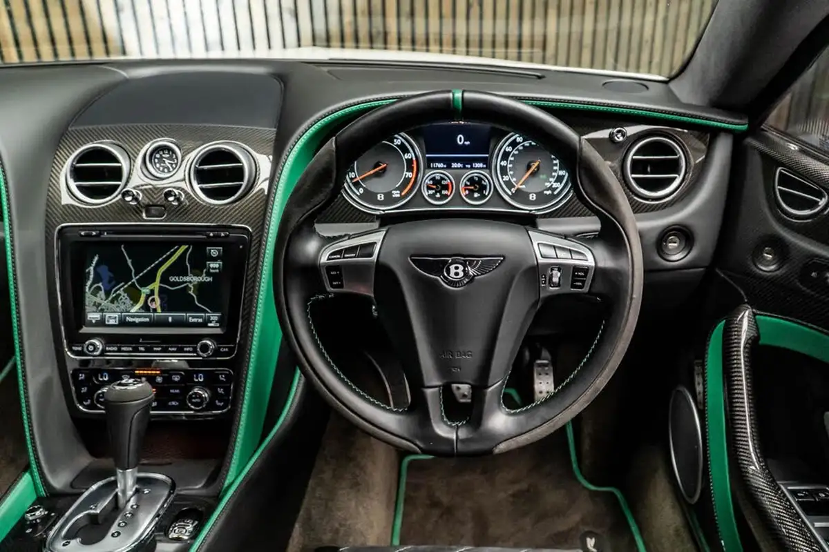 2015-bentley-continental-40-gt3-r-big-24