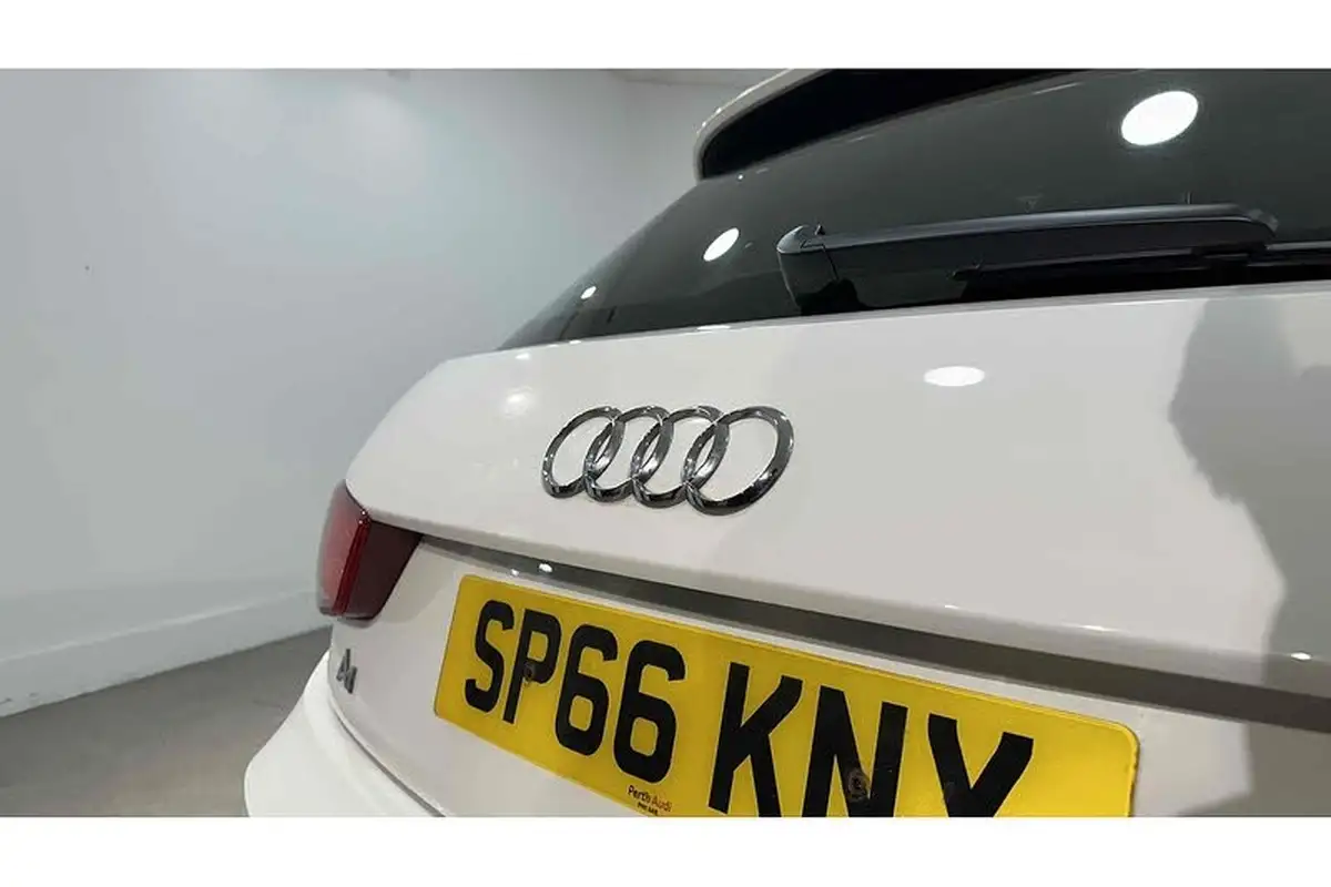 2016-audi-a1-10-tfsi-sportback-5d-big-13