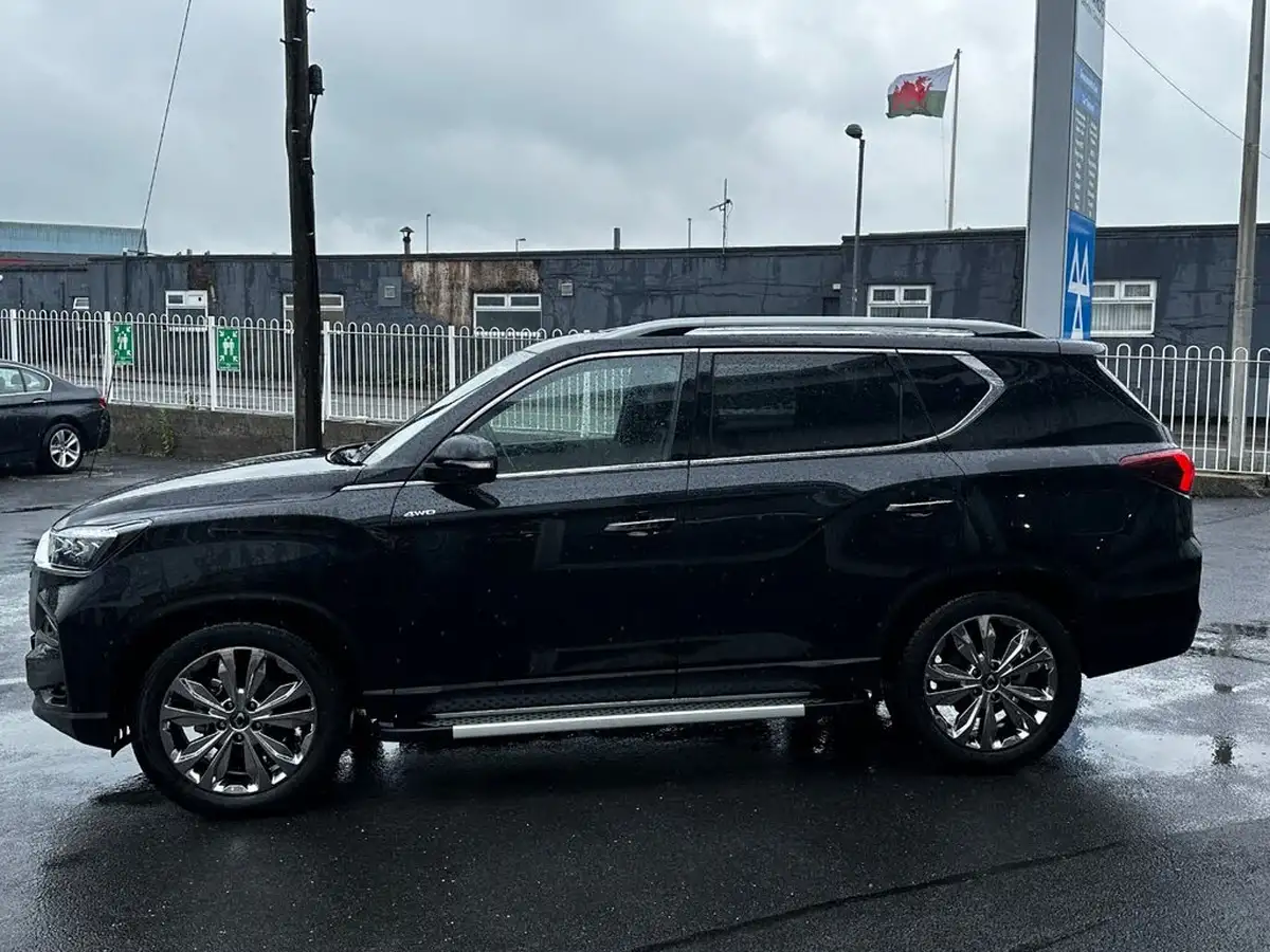 2025-kgm-ssangyong-rexton-22td-k50-202ps-4x4-station-wagon-5d-auto-big-3