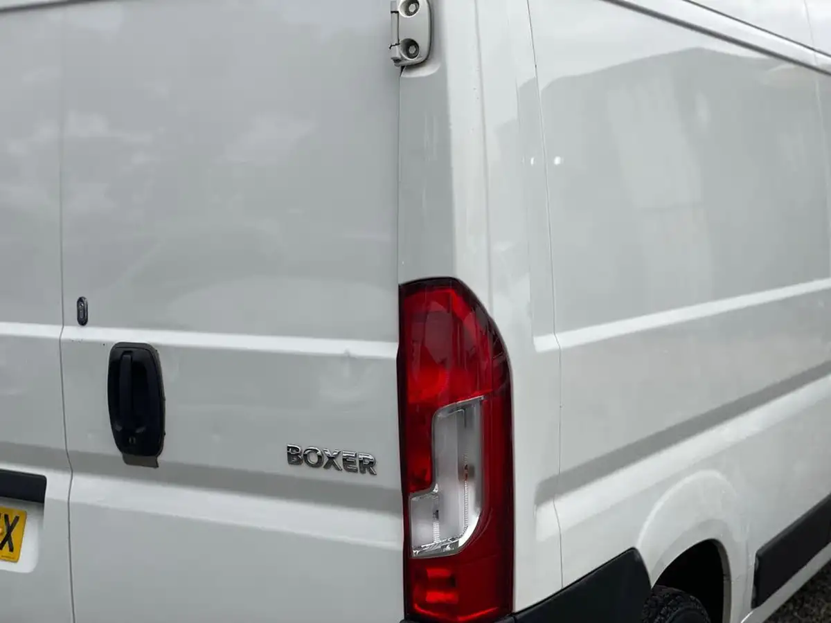 2019-peugeot-boxer-20-bluehdi-professional-335-l3-h2-big-29