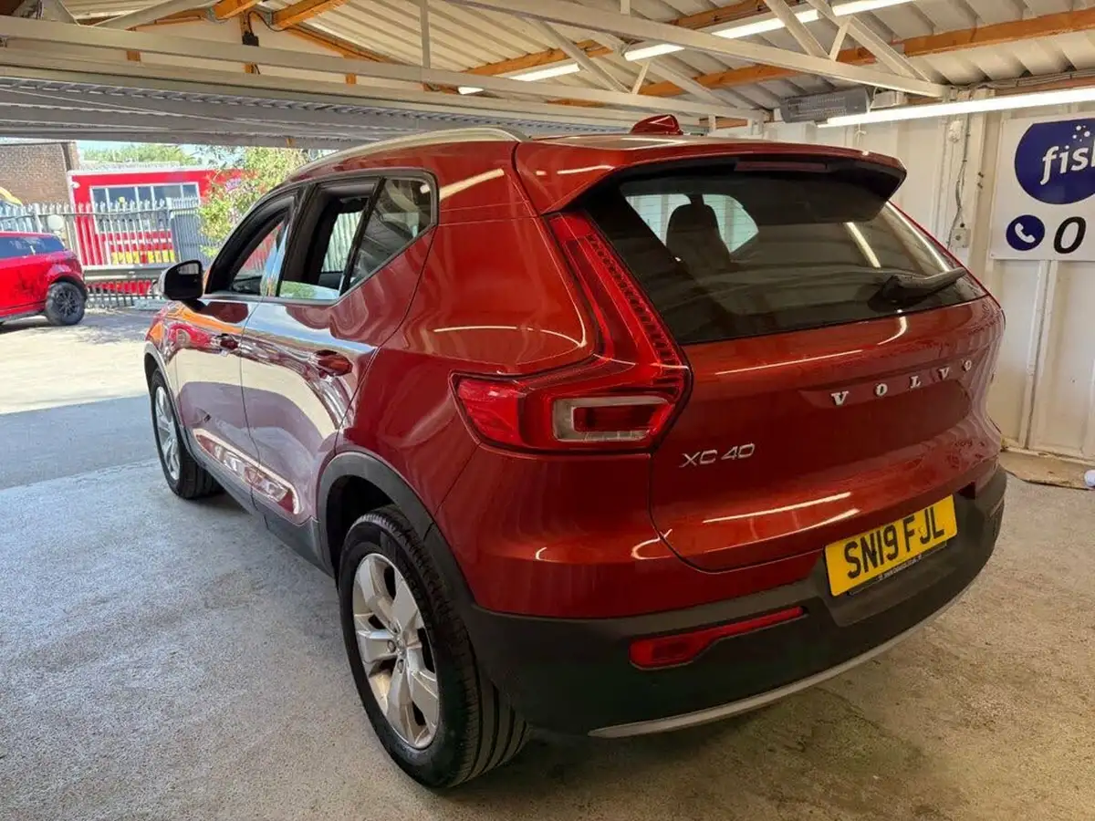 2019-volvo-xc40-15-t3-momentum-163bhp-big-6