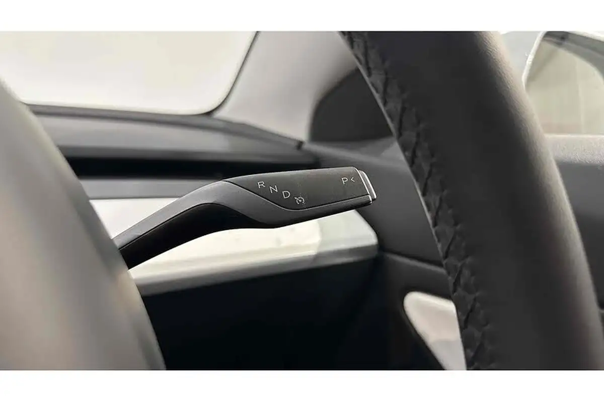 2020-tesla-model-3-e-long-range-big-41