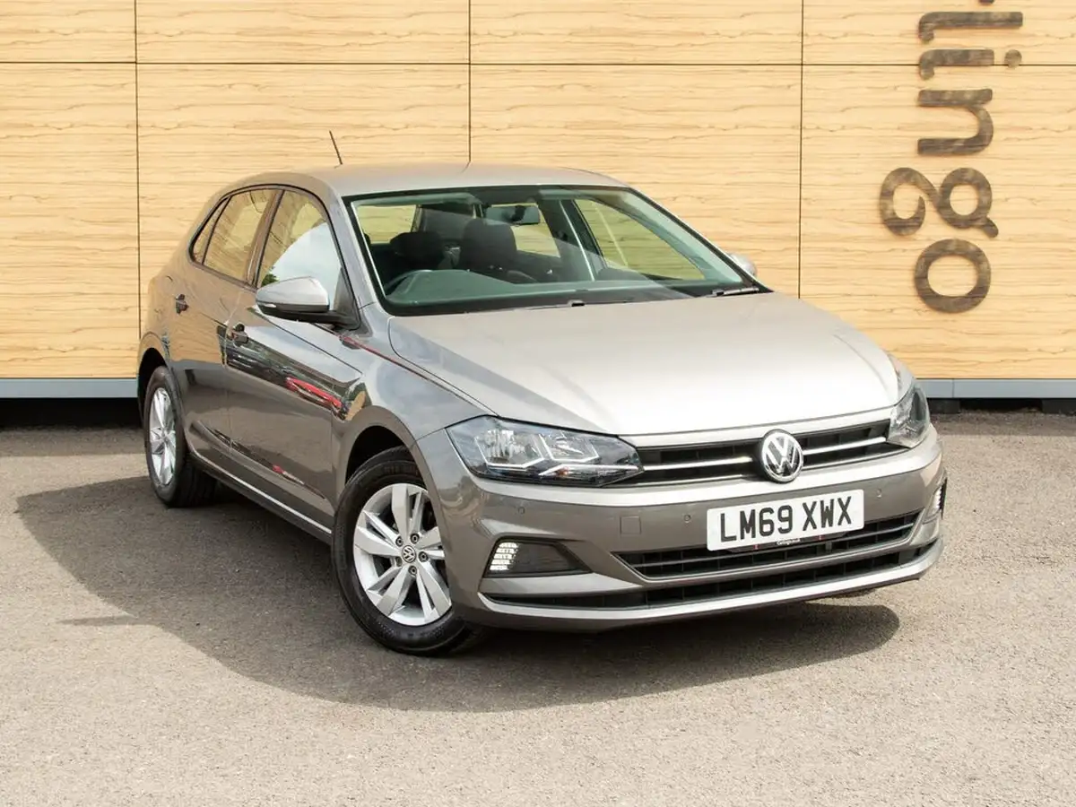 2019-volkswagen-polo-10-tsi-se-big-0