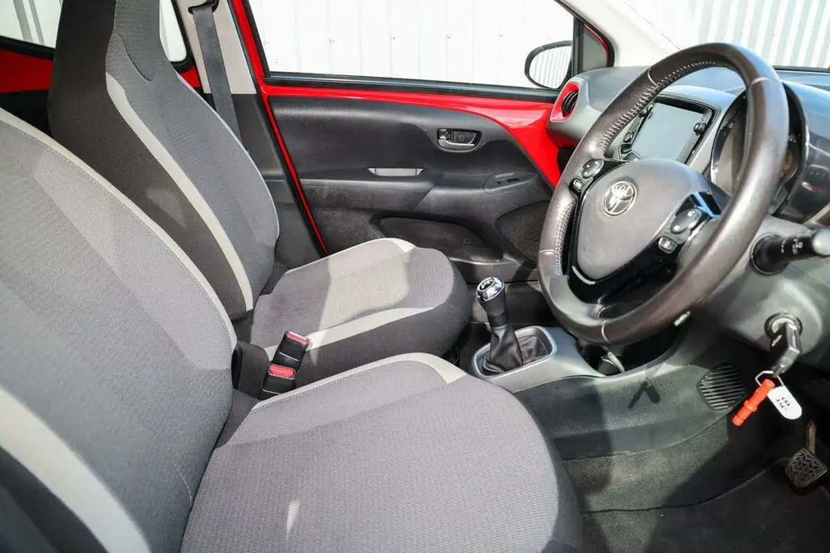 2021-toyota-aygo-10-vvt-i-x-trend-tss-big-10