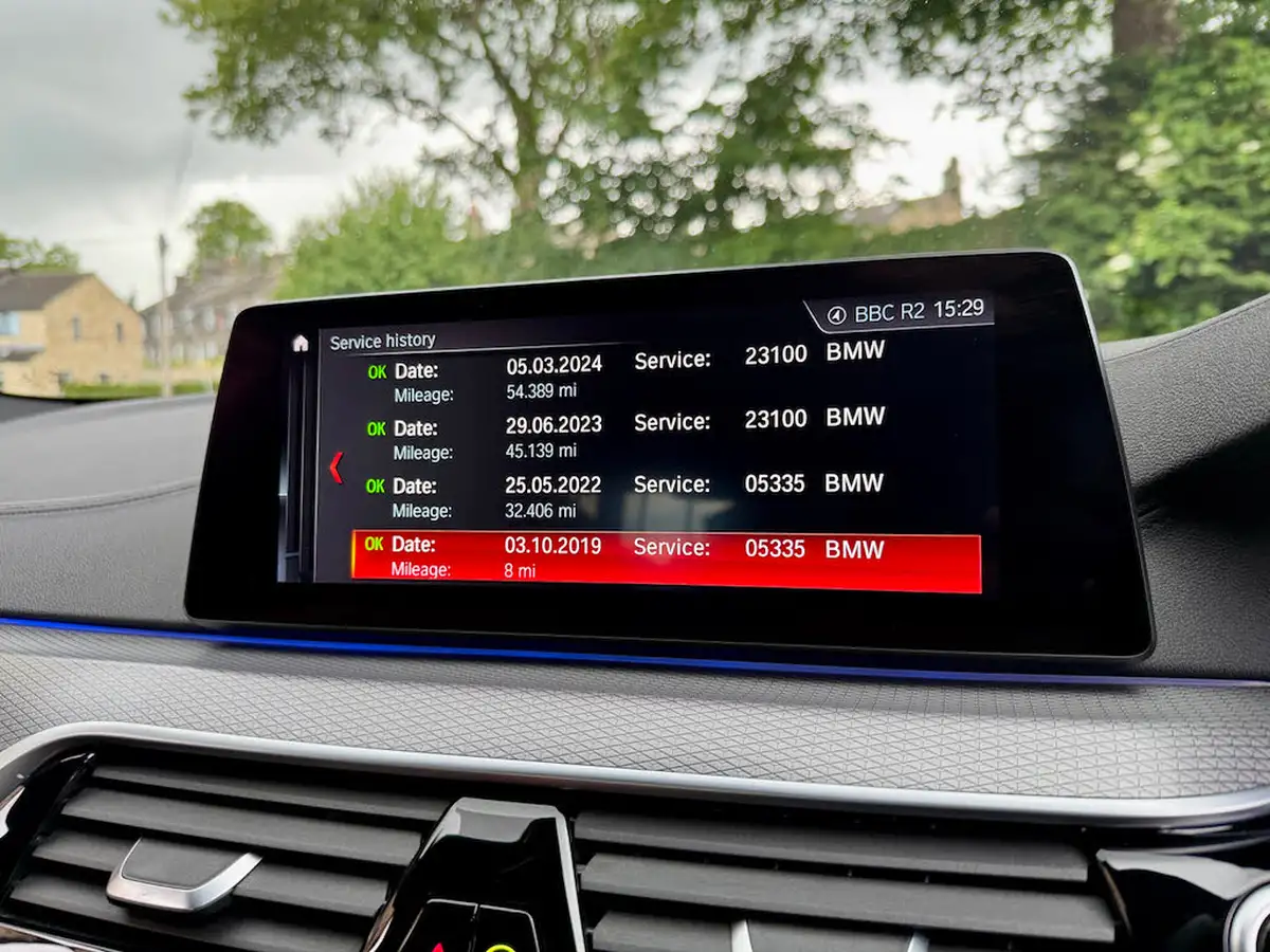 2019-bmw-5-series-20td-520d-m-sport-188bhp-xdrive-tech-pack-saloon-4d-big-32