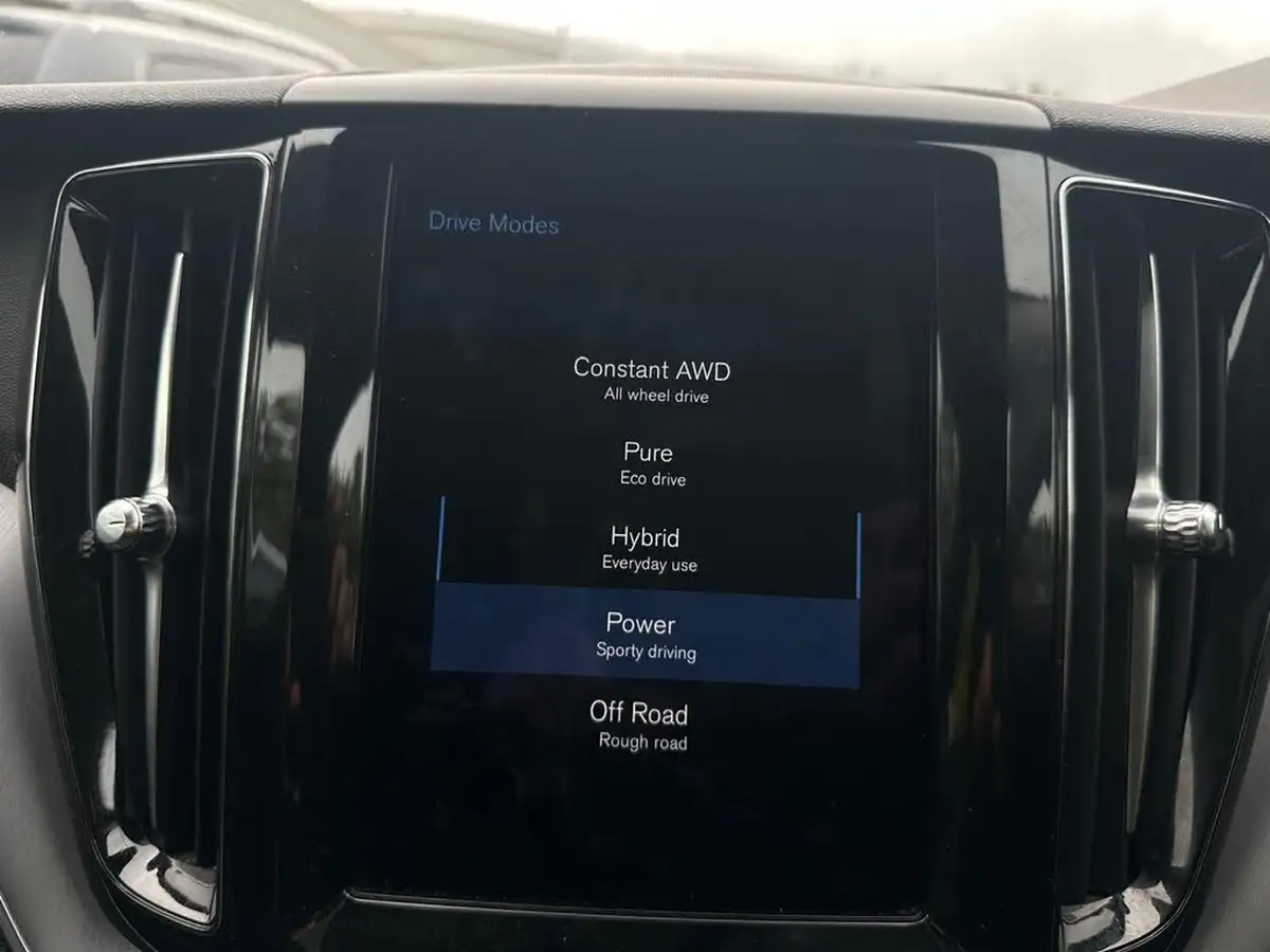 2021-volvo-xc60-20-t6-inscription-expression-340bhp-big-57