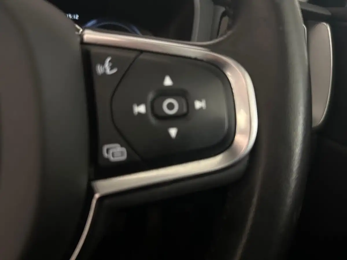 2021-volvo-xc60-20-t6-inscription-expression-340bhp-big-29