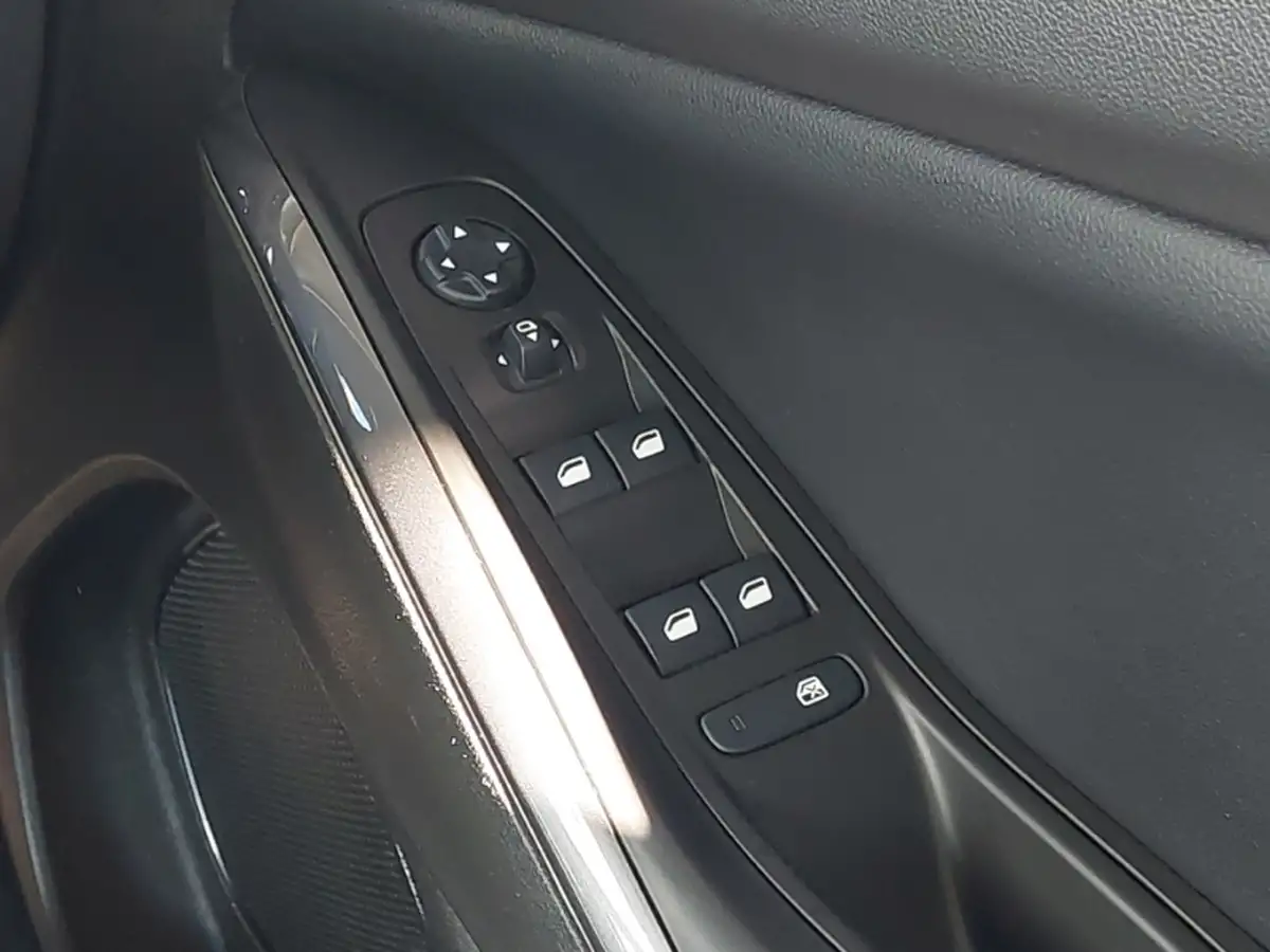 2020-vauxhall-grandland-x-15td-business-edition-nav-ecotec-blueinjection-big-9