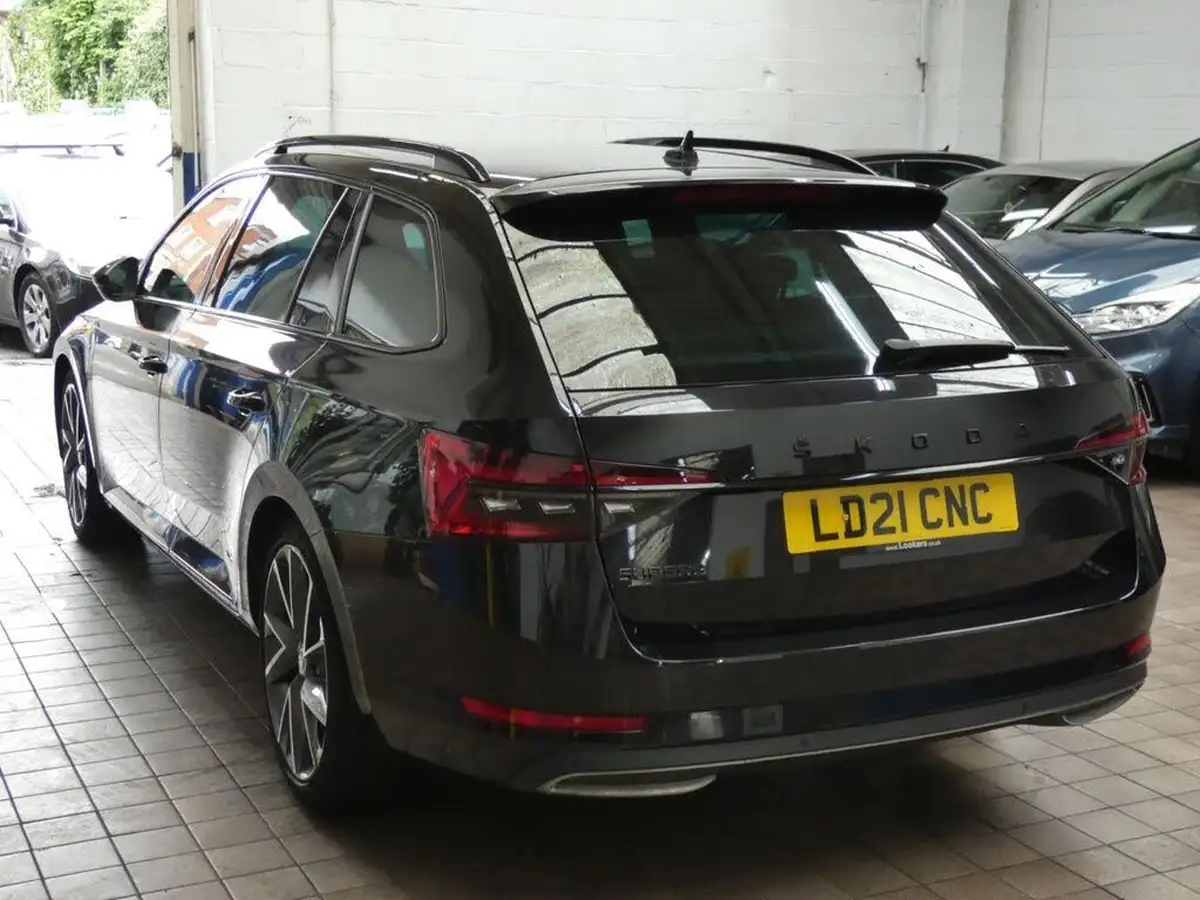 2021-skoda-superb-15-tsi-sportline-plus-estate-big-15