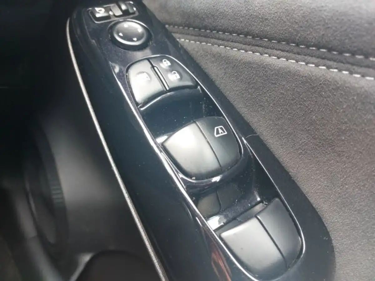 2021-nissan-juke-10-dig-t-tekna-dct-big-13