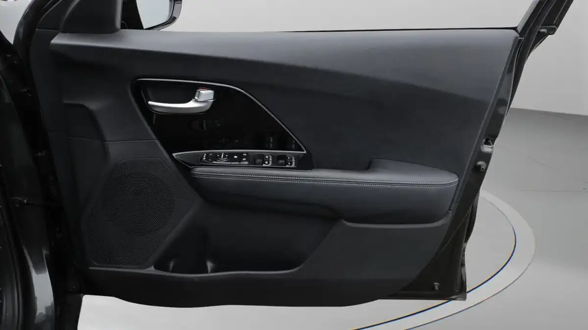 2022-kia-niro-16-gdi-3-156kwh-big-15