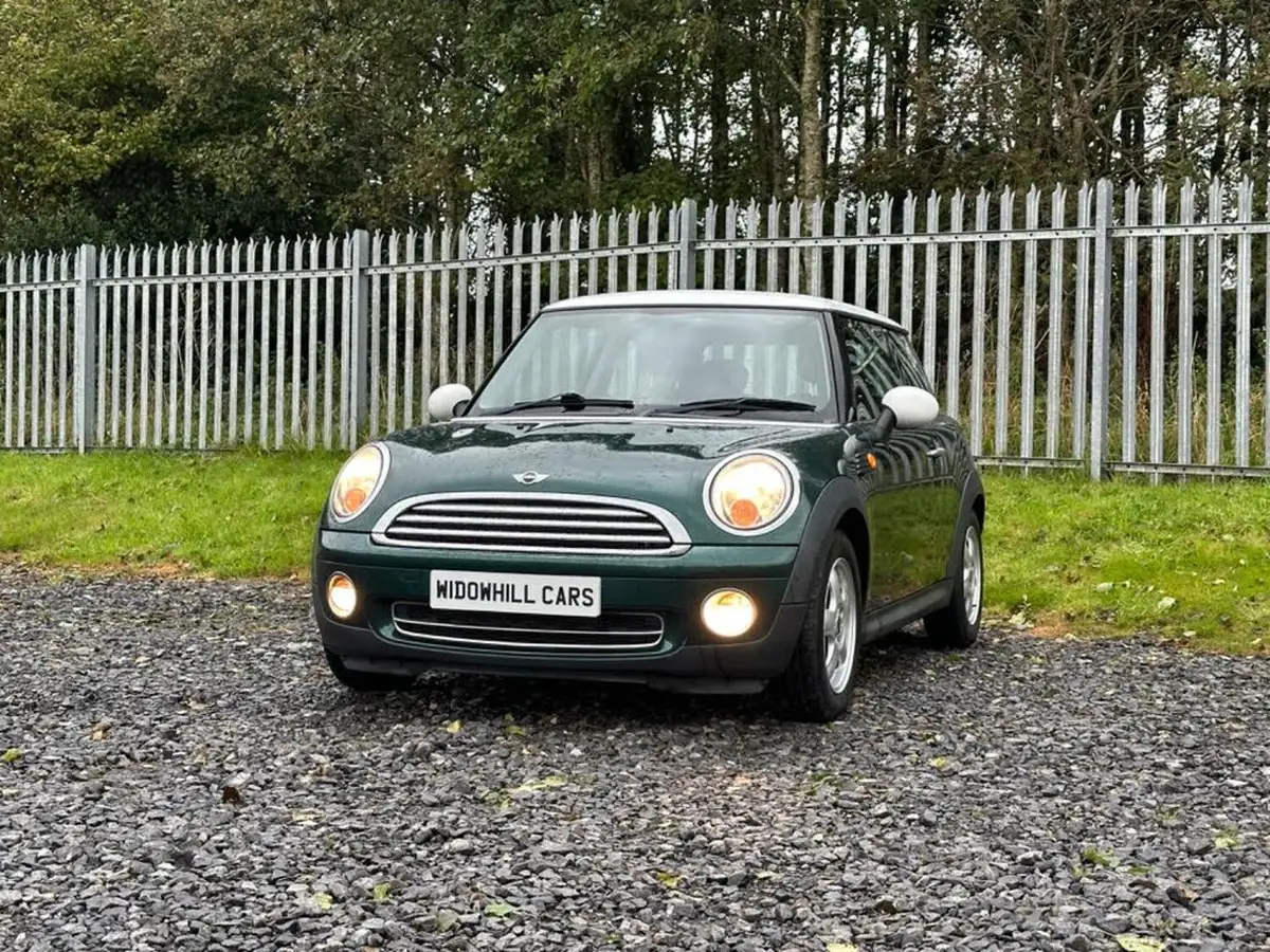 2008-mini-cooper-16-cooper-120bhp-hatchback-3d-big-0