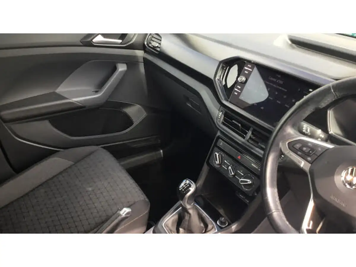 2019-volkswagen-t-cross-10-tsi-se-115ps-big-13