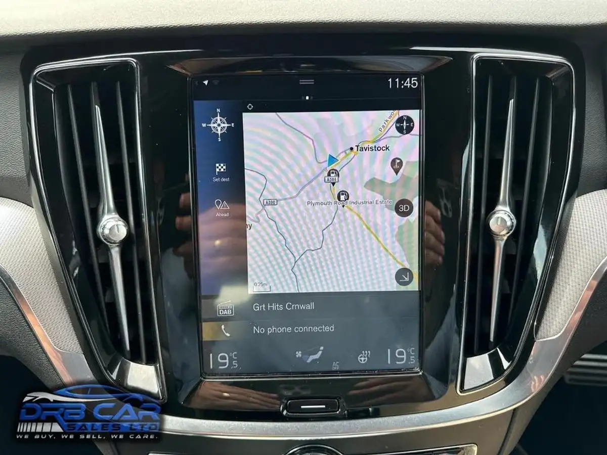 2019-volvo-v60-20td-d3-r-design-geartronic-big-23