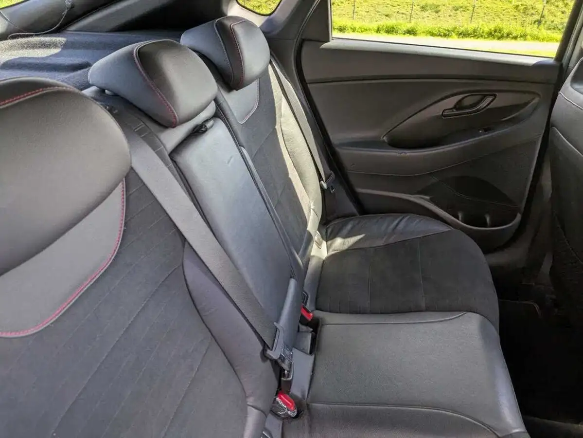 2019-hyundai-i30-n-20-t-gdi-n-performance-fastback-big-10