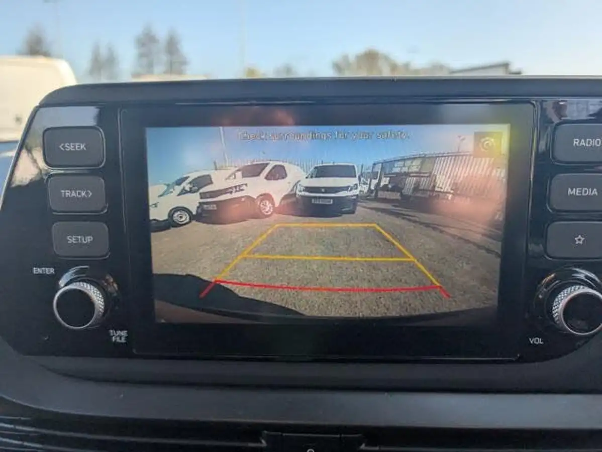 2023-hyundai-bayon-10-t-gdi-se-connect-dct-big-21