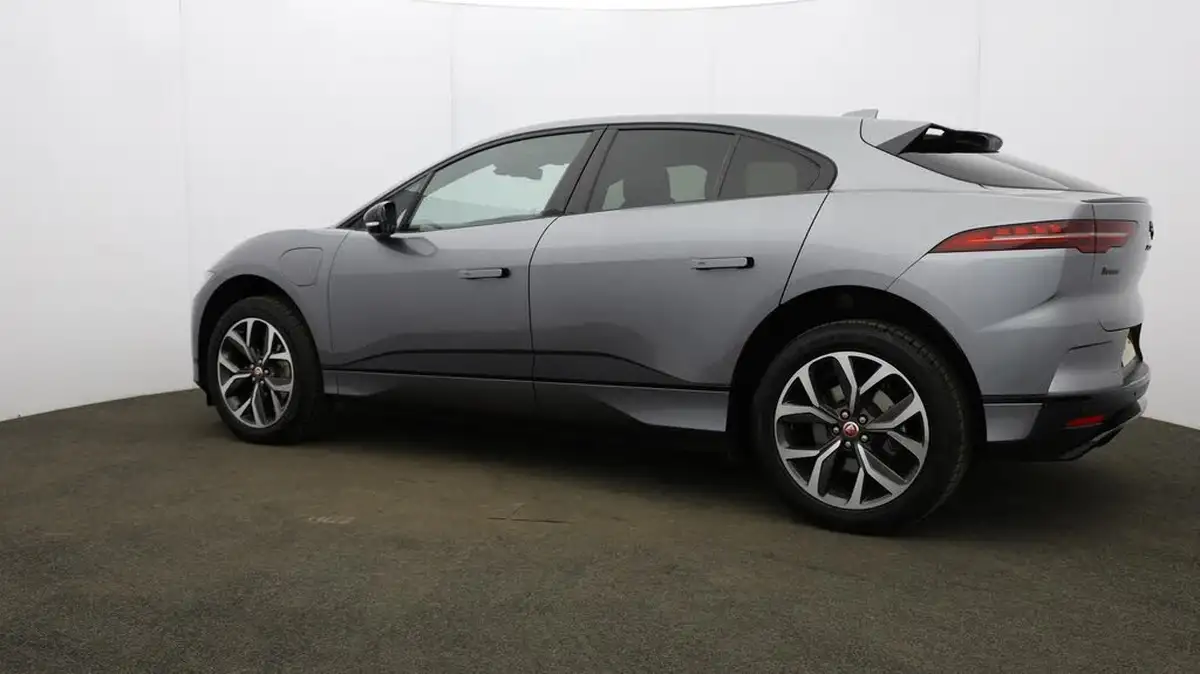 2022-jaguar-i-pace-ev400-hse-black-big-69
