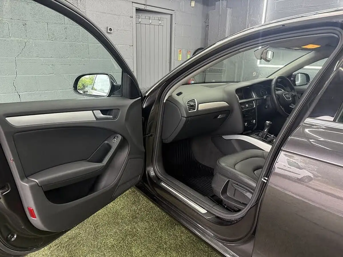 2012-audi-a4-20td-se-technik-136ps-big-39