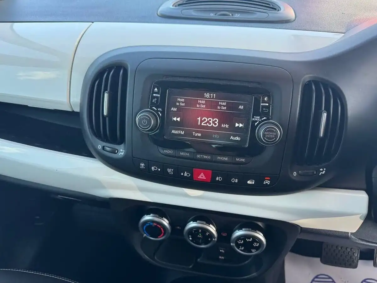 2014-fiat-500l-13-multijet-trekking-ss-dualogic-big-8