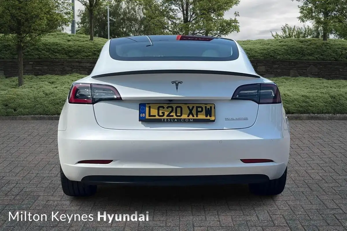 2020-tesla-model-3-e-performance-big-3