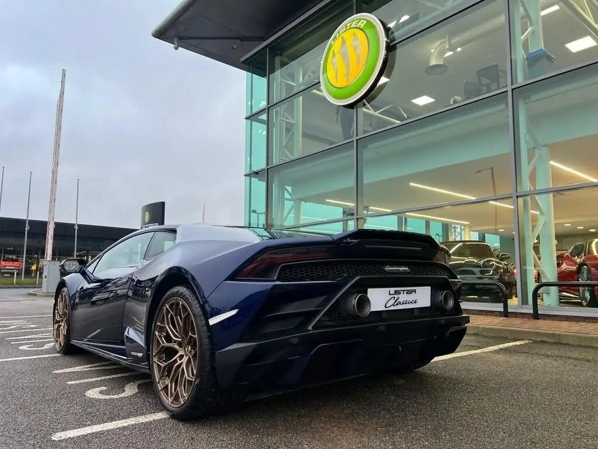 2021-lamborghini-huracan-big-56
